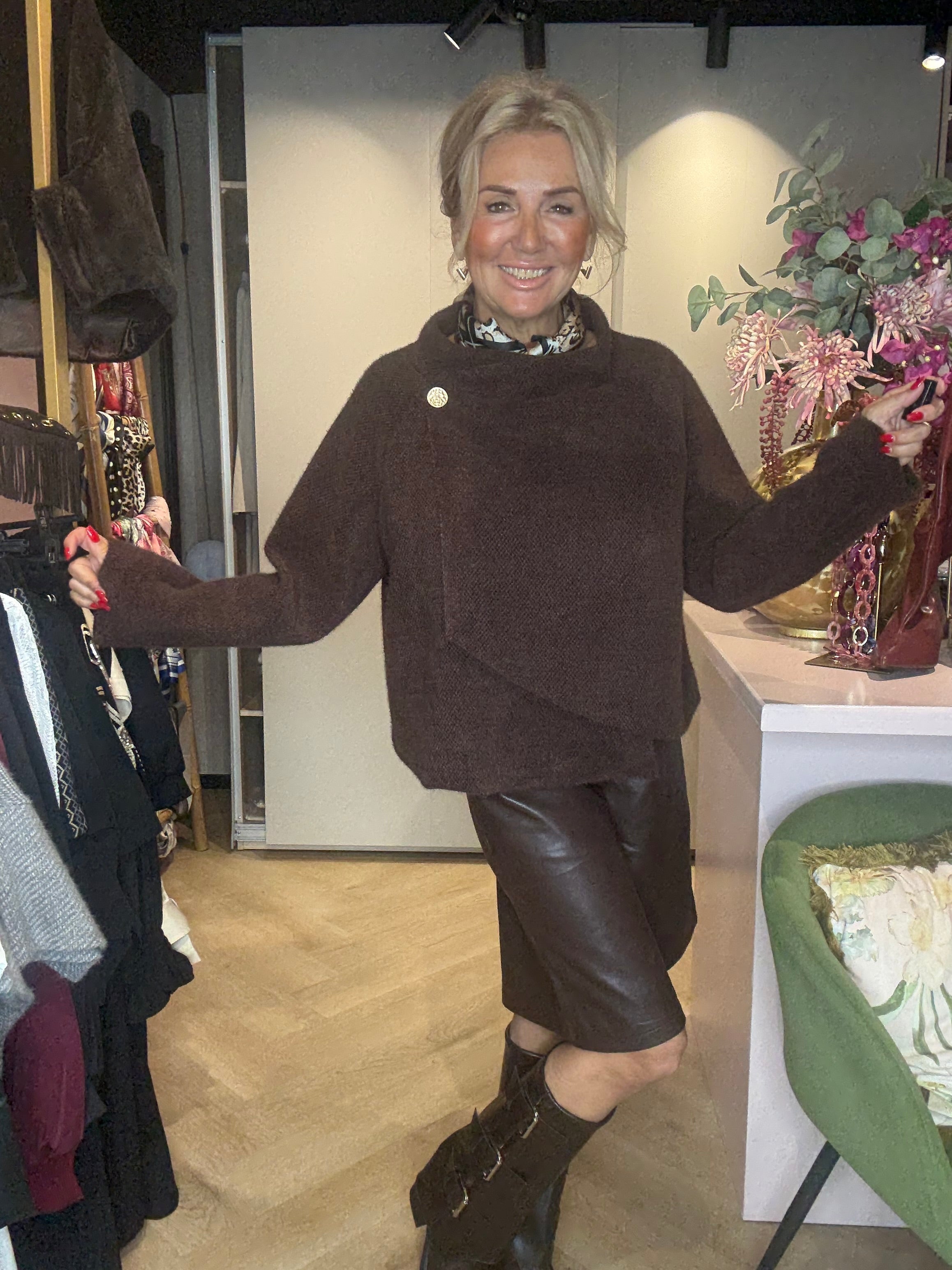 Jasje Bruin Kort Model